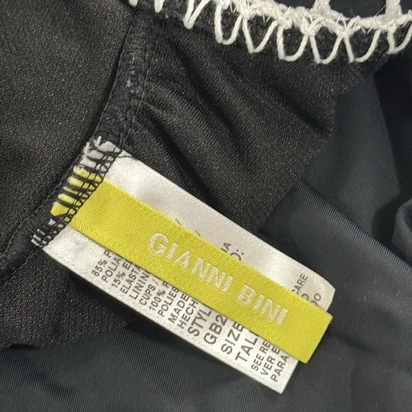 Gianni Bini EUC Swimsuit Black with White Trim Low Back Size Medium - Picture 7 of 16